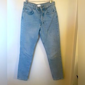 Boyish size 26 jeans. High rise skinny. The Billy fit.